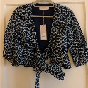 Keepsake set size M on top and Sm on bottom